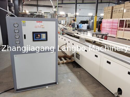 Aktueller Firmenfall über Produktionslinie für Kabel-Trunking-Profile für den thailändischen Elektrolieferanten