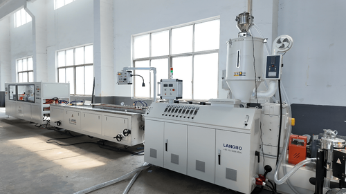 Aktueller Firmenfall über Waterstop Profile Extrusion Line for Infrastructure Sealing Project in North Macedonia