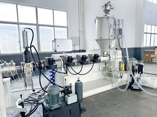 Aktueller Firmenfall über Automatische PPR-Rohrextrusionslinie für die Produktion von Wasserleitungen für die kommunale Infrastruktur