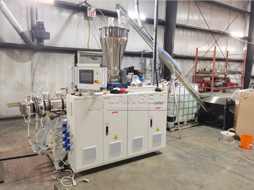 Aktueller Firmenfall über PVC-Stromkabel-Extrusionsleitung in Kanada