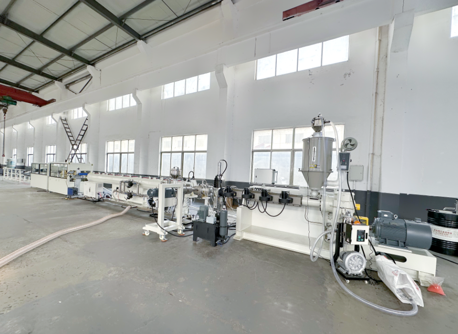 Aktueller Firmenfall über PPR-Rohr-Extrusionslinie für die Herstellung von Warmwasserrohren in Pakistan