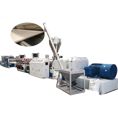 Doppelte Schraube PVC-Schaum-Brett-Verdrängungs-Linie 110kw, die Maschine herstellt