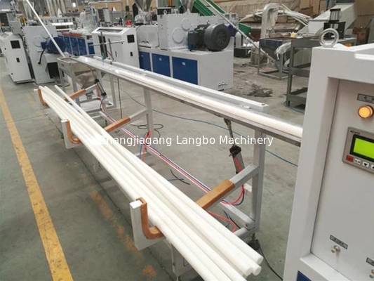 CPVC PVC-Rohr-Extruder 75 - 250mm Kunststoffrohr-Fertigungsstraße