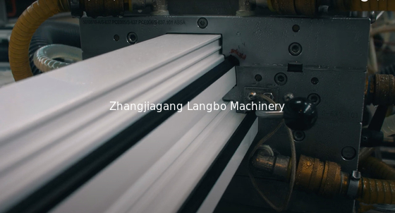 Anpassung von PVC-Plastikfensterprofil-Extrusionsmaschine für die Bauindustrie