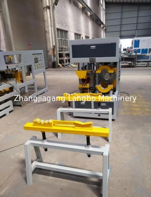 Wasserversorgung Kunststoff-PVC-Rohrherstellung Extrusion Socketing Belling Machine