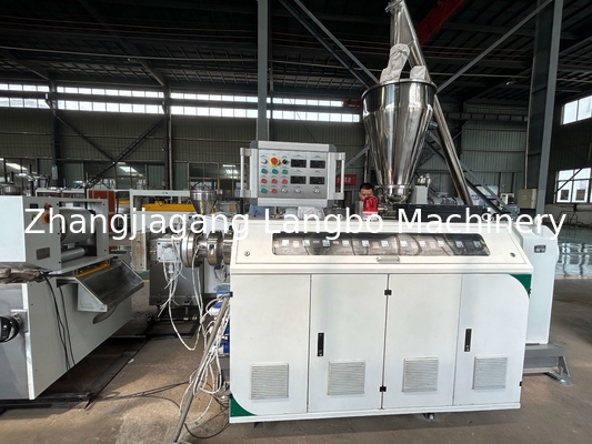 Co Außen-WPC-Extrusionslinie mit 3D-Reboss