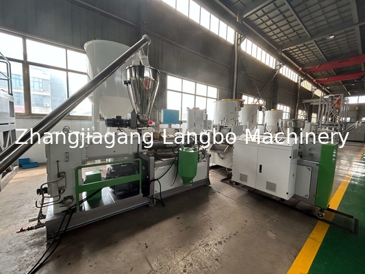 Co Außen-WPC-Extrusionslinie mit 3D-Reboss