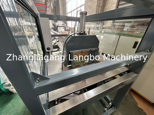Anpassung von Plastik-PVC-Fensterzaun-Wandplatten Profil Extrusionsmaschine Produktionslinie