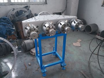 Vier Stränge PVC-Rohr-Verdrängungs-Linie elektrische Rohr-Leistungsstärke 55/37KW