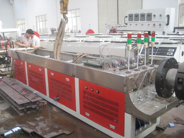 PVC des langlebigen Gutes vier Doppelt-Schraube leitet der Produktionsmaschine-Kapazitäts-250KG/H/350KG/H