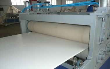 Mit hohem Ausschuss PVC-Produktionsmaschine, einfache Schaum-Brett-Maschine des Steuerwpc