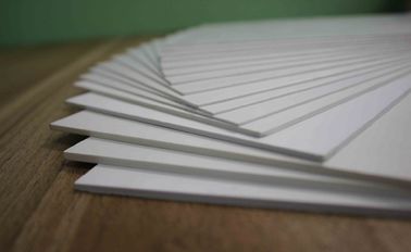 PVCs freies Blatt-Linie/Dekoration der Schaum-Brett-Fertigungsstraße-/PVC freies geschäumtes PVC-Schaum-Blatt-Verdrängungs-Linie