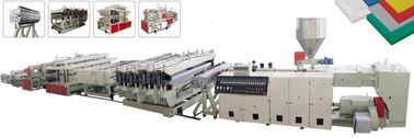 WPC-/PVC-Schaum-Brett, das Eingangsspannung ISO-Zustimmung der Maschinen-380V macht
