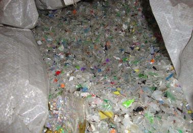 Neue Zustands-Plastikabfallaufbereitungs-Maschine, Plastikwiederverwertungslinie mit 100 - 300 Kilowatt