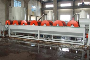 Zerquetschung des überschüssigen HAUSTIERES, das Linie mit Warmwasserspeicher-neuer Zustand aufbereitet
