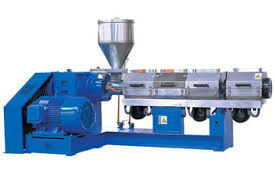 Wasserleitungs-PVC-Doppelschneckenextruder, Steuerungs-Plastikverdrängungs-Maschine