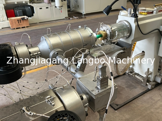 20-63mm Kunststoff-Ein-Schraub-Extruder Doppel-Drei-Drei-A-B-A-Schicht PPR PE HDPE LDPE Bewässerung Wasserversorgung Energie Gas Rohr Extrusions-Produktionslinie
