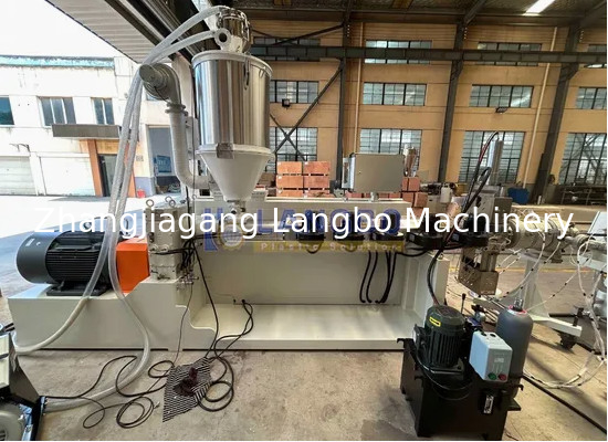 16-63mm HDPE-Rohr Extrusionsmaschine mit vollautomatischer Qualität und 33 1 LD-Verhältnis