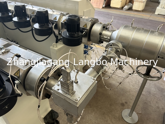 Maschine zur Herstellung von Heißwasserröhren HDPE-Rohrmaschine PPR-Produktionslinie PE-Extrusionslinie