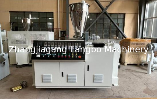 PVC-Kantenbandbänder Extrusionsproduktion Maschine zur Herstellung von Blechen Typ PVC-Kantenbandbänder Tape-Blattherstellung Maschine mit SchneidmaschineTapes Extrusionslinie Extrudermaschine