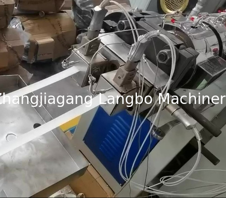 PVC-Kantenbandbänder Extrusionsproduktion Maschine zur Herstellung von Blechen Typ PVC-Kantenbandbänder Tape-Blattherstellung Maschine mit SchneidmaschineTapes Extrusionslinie Extrudermaschine