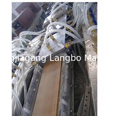 Holz-Kunststoff-WPC-Wandplattenprofil Extrudermaschine / Extrusionslinie
