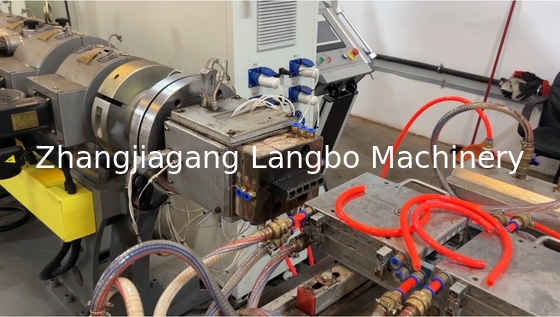 PVC-WPC-Konische Doppelschraub-Extruder-Extrusionslinie für Kunststoffprofile
