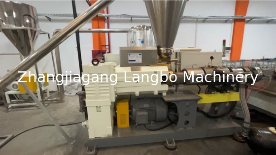 PVC-WPC-Konische Doppelschraub-Extruder-Extrusionslinie für Kunststoffprofile
