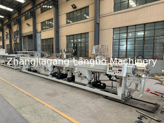 Kunststoff-Ein-Schraub-Extruder-Doppelschicht-PPR-Bewässerungs-Wasserversorgungsschlauch-Rohr-Extrusions-Produktionslinie