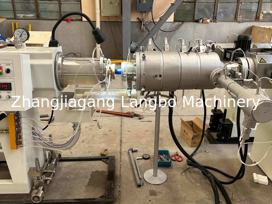 Wasserversorgungs- und Entwässerungsrohr in Gebäuden PPR-Rohr-Herstellungsmaschine Extrusionslinie