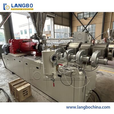 PLC-Steuerung PVC-Rohrproduktionslinie hohe Leistung und Produktivität