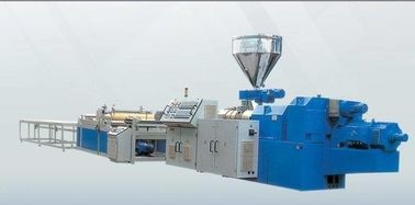 Plastik-PET konische Doppelschneckenextruder-Maschine für einzelne Wand-gewölbtes Rohr