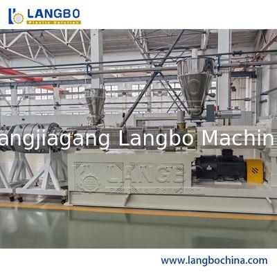 Kapazität 150KG/High PVC-Rohr-Verdrängungs-Linie mit Staub/Chip Free Cutting System