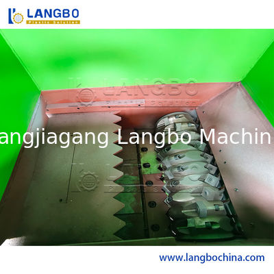 Kunststoff PVC PE PP Pet Film Tasche Rohr Profil Flake Schrott Flasche Brecher Shredder Brechen Waschen Pelletizing Granulator Recycling Maschine