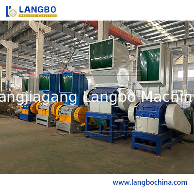 Automatischer Kunststoff-Zerkleinerer mit 37KW Motorleistung und 100-500KG/HR Kapazität für effizientes Recycling