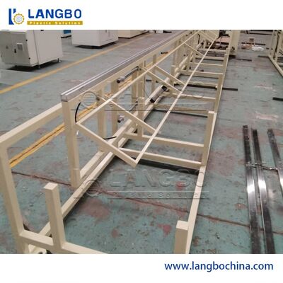 300mm PVC-Profil-Verdrängungs-Linie mit konischem Doppelschneckenextruder