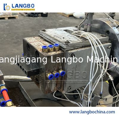 Kunststoff UPVC PVC Decking Gutter Cable Trunking Fenster Tür Rahmen Wandplatte Hohlbrett Ecke Perle WPC Decking Profil Extrusion Produktion Machinerie