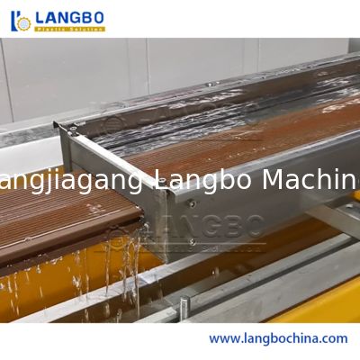 PVC-/WPC-Profil-Verdrängungs-Linie Siemens-Bewegungsdoppelt-Schrauben-Entwurf