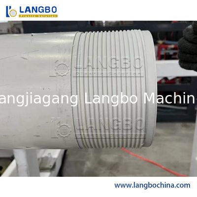 Automatische CNC-Rohr-Drehmaschine für PVC-Rohre von 16-630 mm mit Twin-Screw-Extruder und vollautomatischem Betrieb