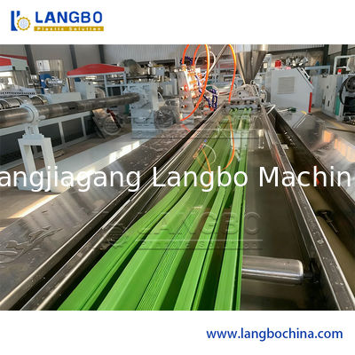 Schnelle und effiziente UPVC-Wasserbar-Wasserstopp-Profilplatten-Extrusionseinheit-Maschinen