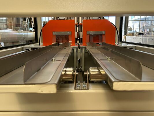 Maschine zur Herstellung von PVC-Rohren aus Kunststoff Pvc/upvc/cpvc/pvc-Rohrstrumpfmaschine