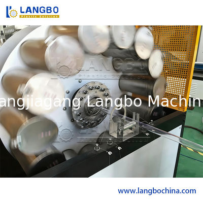 Maschine zur Herstellung von PVC-Gartenrohren aus weichem PVC-Faserverstärkter Schlauch