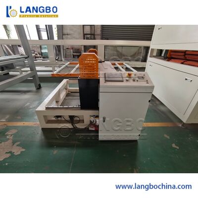 Automatisches PVC-Blatt, das Maschine, Höhlen-Gremium PVC-Fertigungsstraße der Macht-55KW herstellt