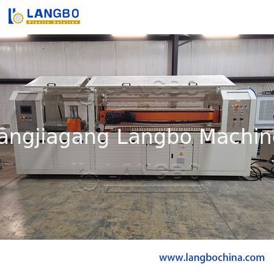 55/110 Konischer Doppelschneckenextruder PVC-Profil-Extrusionslinie für 1180 mm Kabelkanal mit 22 kW Motorleistung