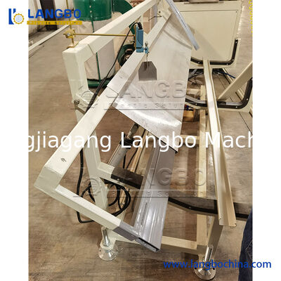 1180mm Profilgröße PVC-Kabel-Rumpfmachine mit 8m Kalibriertabelle und 55/110 Kegel-Twin-Schraub-Extruder