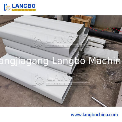 Kunststoff-PP-PE-WPC-Deckingboard-Bodenholz-Verbundprofil-Extrusionslinie