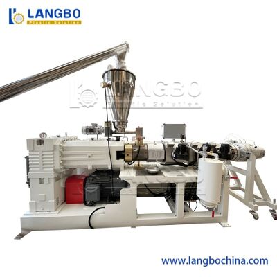 PVC-Rohr-Fertigungsstraße