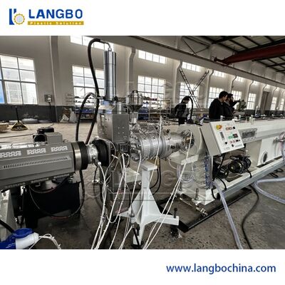 3-Schicht-Co-Extrusions-PPR-Rohr-Extrusionslinie mit 350 kg/h Kapazität und  SPS-Steuerung