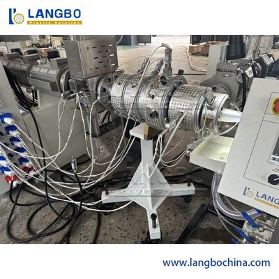 Lärmarme 20-63mm PPR Rohr-Verdrängungs-Linie 3 Glasfaser-Rohr-Herstellung der Schicht-PPR