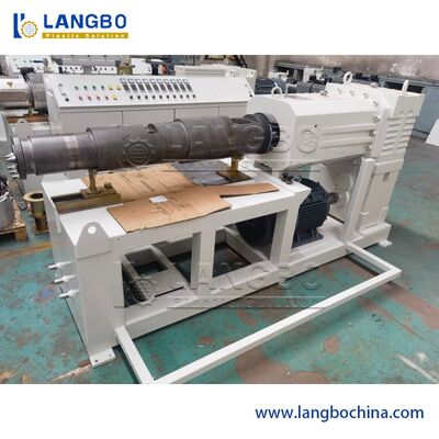Wasserleitungs-PVC-Doppelschneckenextruder, Steuerungs-Plastikverdrängungs-Maschine
